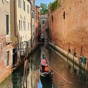  Apartment Ca' Canal View